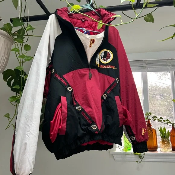 Washington Redskins Vintage 90s Pro Player NFL Winter Puffer Jacket